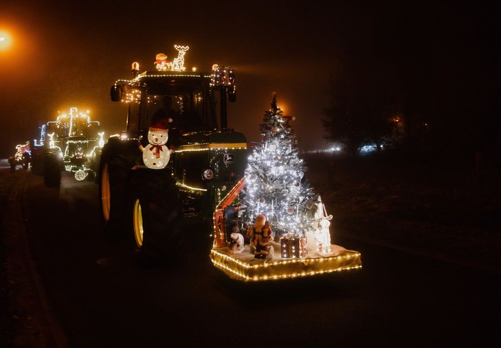 Kerstmarkten Kerst-tractorentocht