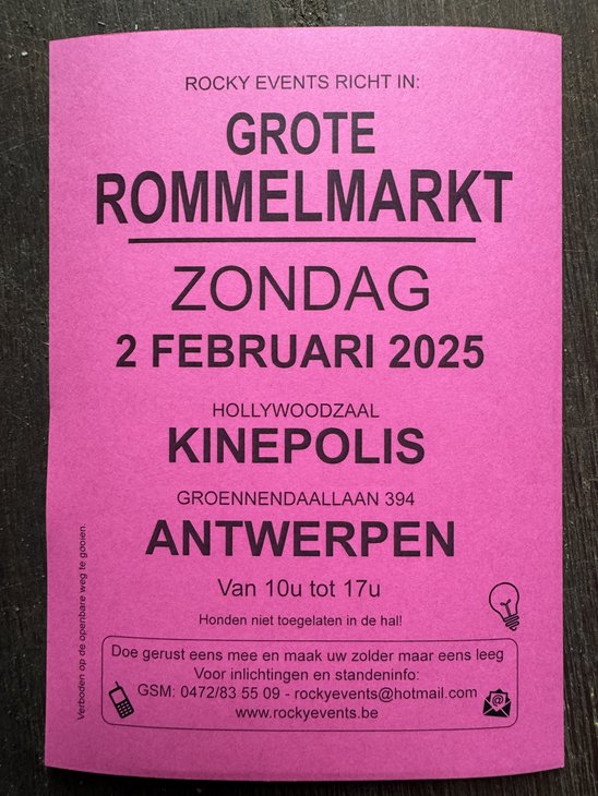  Grote overdekte Rommelmarkt Kinepolis event center Antwerpen (cinemacomplex)